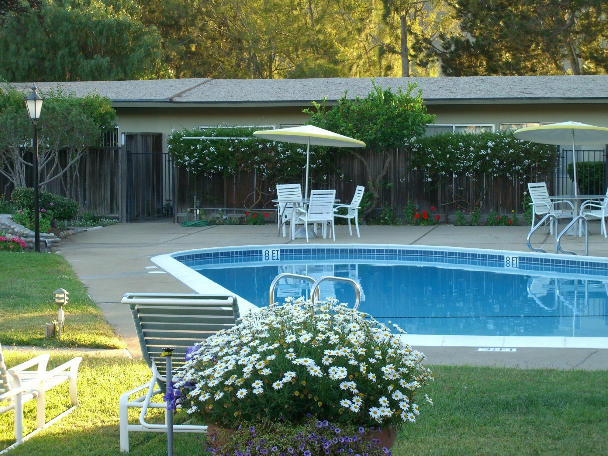 Contenta Inn Carmel Valley Exterior photo